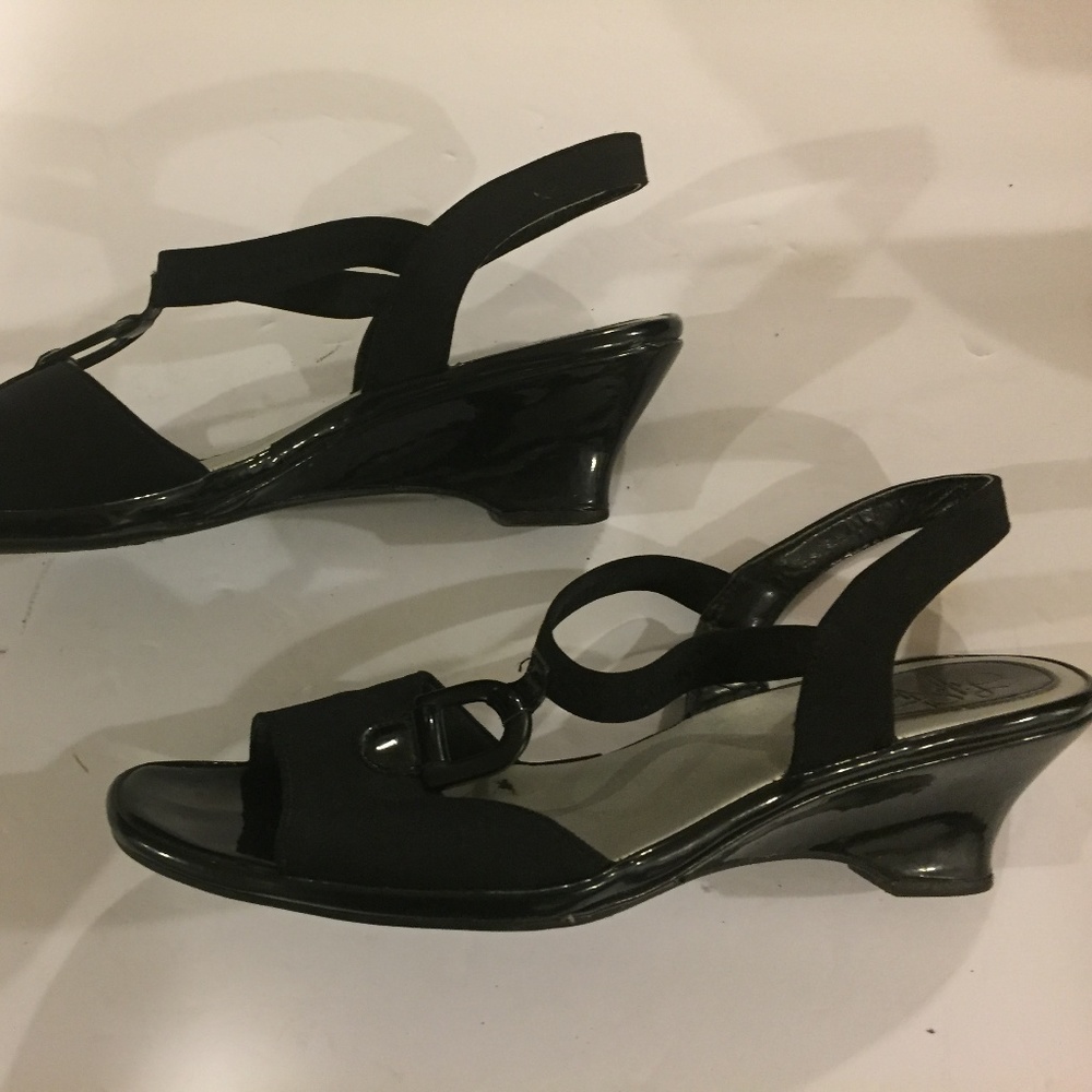 Life Stride Heels